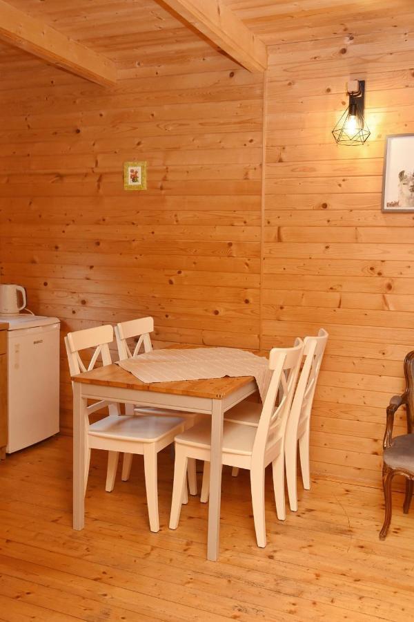 Gospodarstwo Agroturystyczne Z Basenem & Spa I Alpakami Elk Exterior photo